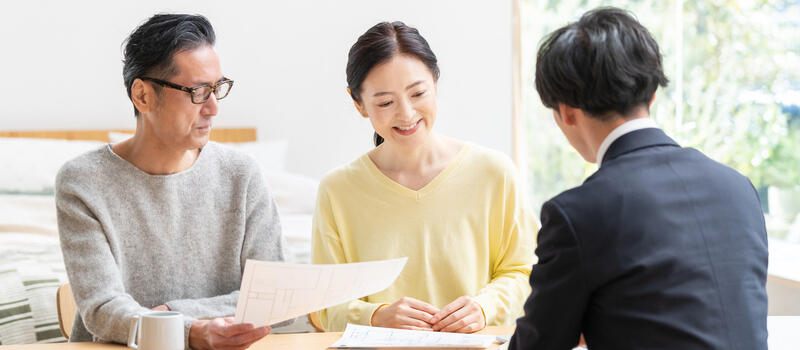 がん保険はいつから入るべき？リスクの高い年代とがん治療でカバーできる費用とは